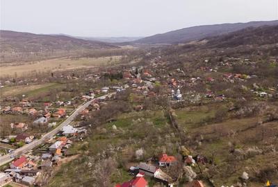 Casă cu 3 camere cu Garaj în Viperești - 16