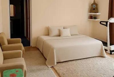 Parcul 22 Decembrie , apartament 2 camere tip Q , etaj 1, semidecomandat - 1