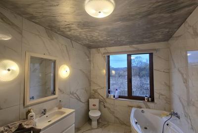 Vila exclusivista de vanzare, 200mp, Luna de sus - 11