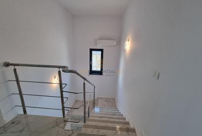 Casă individuală cu 5 camere cu Canalizare în Exterior Est - 14
