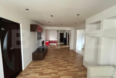 Apartament de inchiriat cu 4 camere, 110 mp, zona de Nord