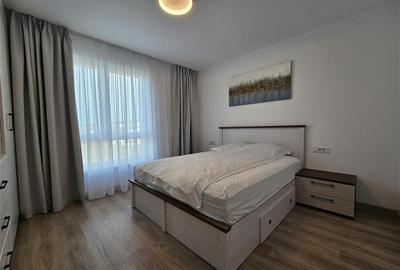Apartament cu 3 camere decomandat, mobilat în Tractorul - 24