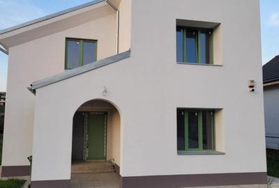 Casa individuala 171mp utili, 958mp teren - 2