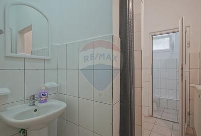 Cladire de inchiriat - 24 de camere | Ideala pentru muncitori | - 11