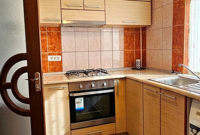 Garsonieră decomandată, mobilată în Dărmănești - 9