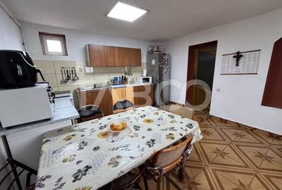 Casa singur in curte cu 4 camere pivnita teren 234 mp Terezian Sibiu - 15