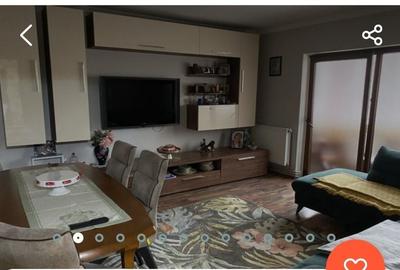 Apartament cu 3 camere decomandat, mobilat în Micro 16 - 1