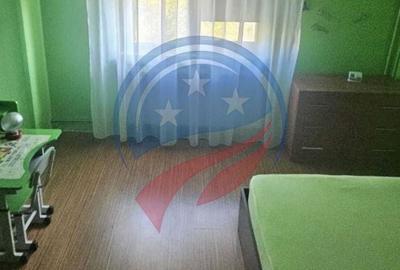 Apartament cu 3 camere în 1 Mai