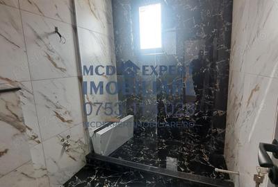 Apartament cu 3 camere decomandat în Central - 3