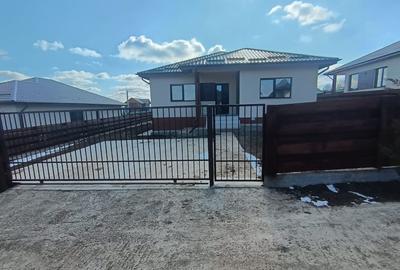 Casă individuală cu 4 camere cu Canalizare în Valea Lupului - 5