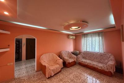 Apartament cu 3 camere semidecomandat, mobilat în Titan - 2