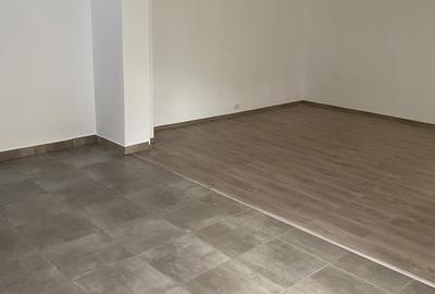 Vand spatiu comercial 85 mp Calimanesti - 2