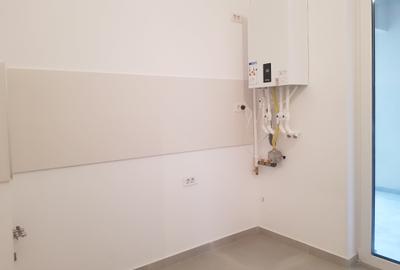 Vanzare apartament 2 camere, 2 bai, centrala proprie, parcare, sector 4 Hornbach - 9