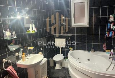 Casă cu 6 camere cu Canalizare în Central - 13