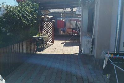 Casă cu 4 camere cu Teren 343 Mp în Central - 1