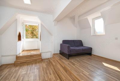 Apartament cu 3 camere decomandat în Central - 1