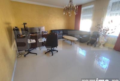 Casă cu 4 camere cu Teren 600 Mp în Rădăuți - 2