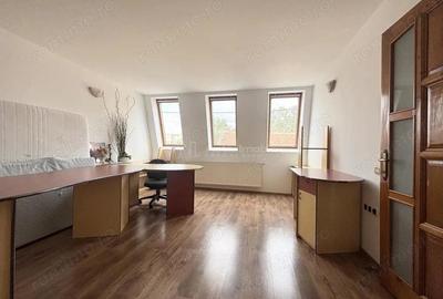 Casa spatioasa si bine compartimentata in Cantemir locatie excelenta - 6