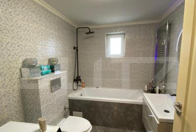 Casă cu 3 camere cu Teren 3000 Mp în Central - 1