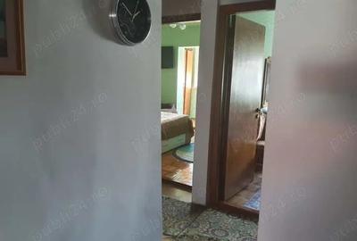 De vanzare - apartament 3 camere, decomandat, et 4 din 4, in spate magazin Ialomita - 6