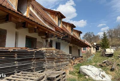 Casă cu 6 camere cu Teren 1997 Mp în Moșna - 12