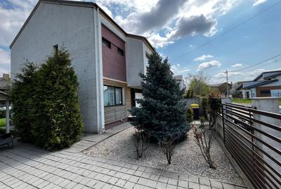 Casă cu 4 camere cu Canalizare în Mogoșoaia