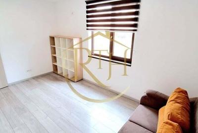 Apartament cu 3 camere semidecomandat în Braytim