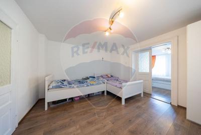 Casă cu 4 camere cu Teren 390 Mp în Satu Nou - 11