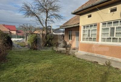 Casa de vanzare Nazna strada Principala 1400 mp teren - 11