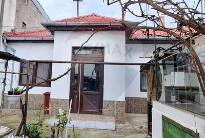 Casă cu 2 camere decomandat cu Teren 102 Mp în Ultracentral - 15