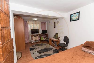 Casă individuală cu 3 camere cu Canalizare în Merișani - 2