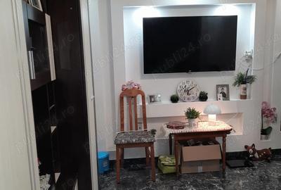 Inchiriez apartament cu doua camere. - 2