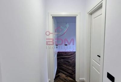 Apartament cu 2 camere decomandat în Micro 1 - 3