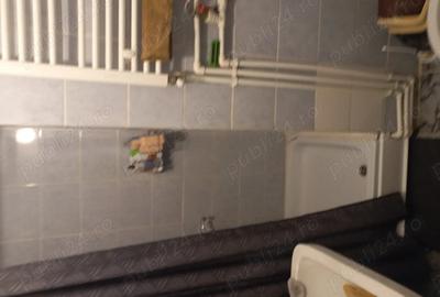 Apartament cu 3 camere semidecomandat în Central - 5