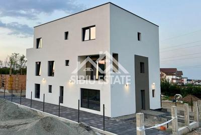Apartament cu 3 camere decomandat în Arhitecților - Calea Cisnădiei - 9