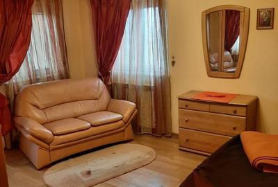 Casă cu 8 camere cu Teren 135 Mp în Drumul Taberei - 17