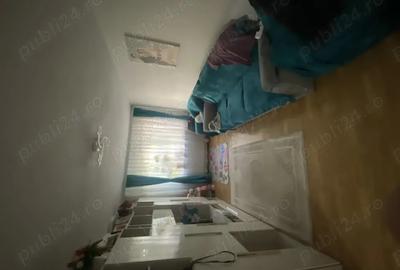 Vand apartament 3 camere