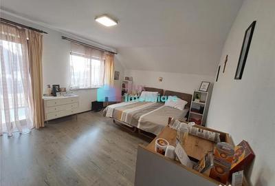 Casă cu 4 camere cu Teren 480 Mp în Moara - 1