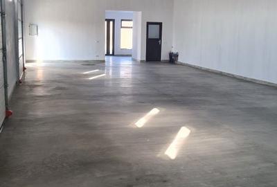 Spațiu comercial, de 253 mp, în Central - 3