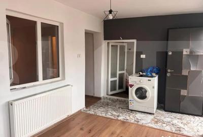 Apartament cu 3 camere semidecomandat în Cetății - 2