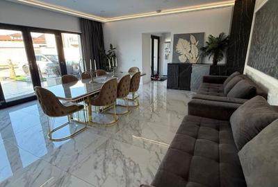 Casă cu 7 camere cu Teren 560 Mp în Malu Mare - 9