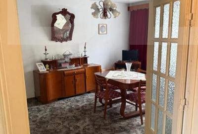 Vila in zona linistita, pe o strada inchisa perfecta pentru - 2