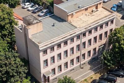 Spațiu comercial, de 1,000 mp, în Nord