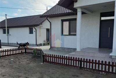 Vila P M constructie 2020, pretabila doua famiili, teren 620 - 1