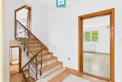 Vilă cu 5 camere pentru investiții în Dumbrăvița - 18