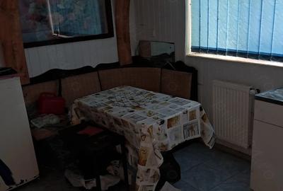 Casă cu 9 camere cu Teren 440 Mp în Central - 15
