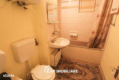 Apartament cu 3 camere decomandat în 7 Noiembrie - 2