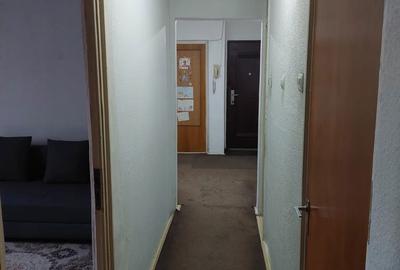 Apartament cu 3 camere decomandat în Rahova - 1