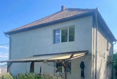 Vand sau schimb casa