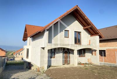 Casă individuală cu 5 camere cu Canalizare în Șura Mare - 1